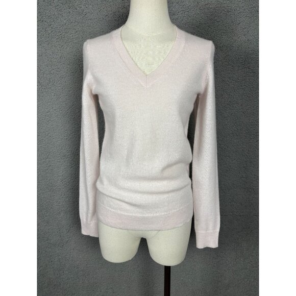 Charter Club 100% Cashmere Women's V-Neck Long-Sleeve Sweater Delicacy XS NWT's - Picture 1 of 8
